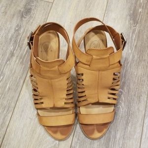 Heeled sandals size 9 with 4ish inch heel